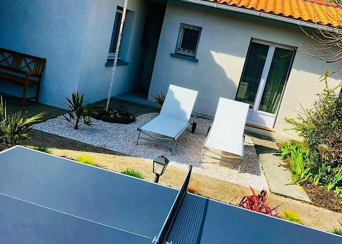 Oasis * لا تاسْتْ دو بوك